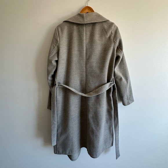 Coat - Picture 6 of 7